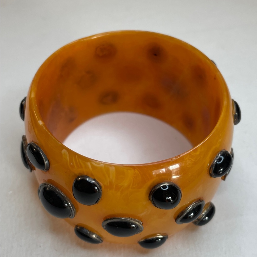 1950's Vintage Orange Resin 3D Black Dots Bangle Bracelet - Picture 3 of 7